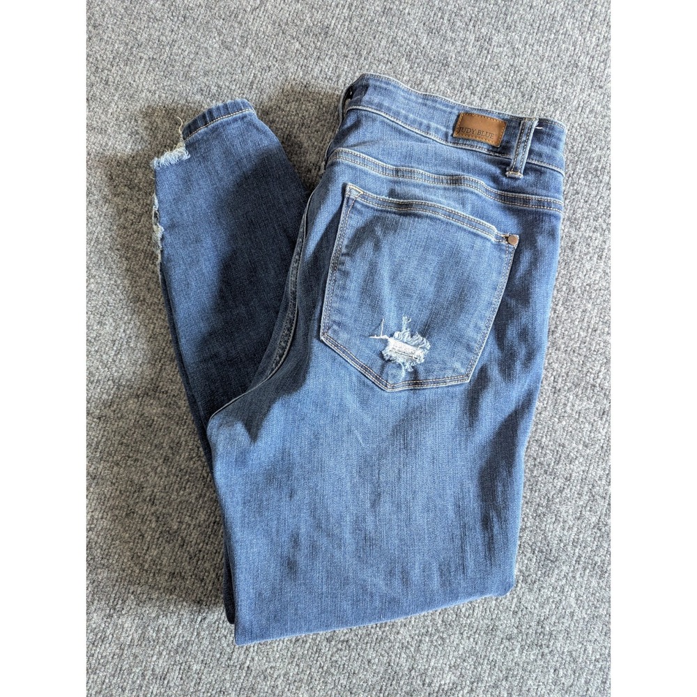 Judy Blue Skinny Fit Distressed Jeans Women's Size 14W Medium Wash Blue Denim